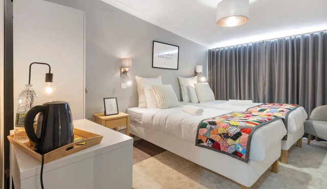 Room 'Suite Dupla - Navegador' with Shared Terrace and Wi-Fi in Angra do Heroísmo