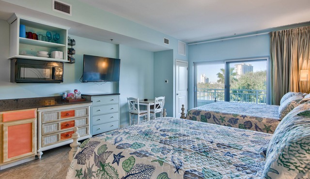 Sandestin Luau Studio, Steps to Beach - Family/Golf, Beach Gear/TRAM/WiFi in Miramar Beach