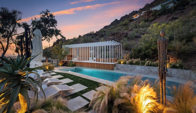 Skyeview - Award-Winning Mountaintop Oasis in Phoenix