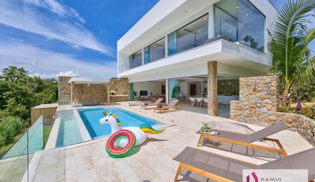 SOPARADISE LUXURY VILLA in Bangrak Beach