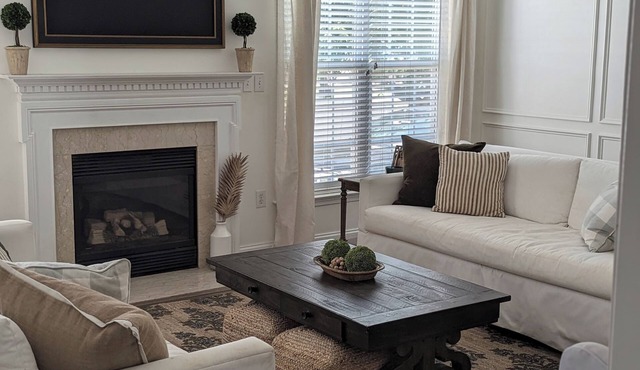 Southern charm meets Lake Norman/Charlotte - pet friendly in Cornelius