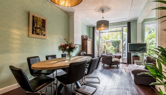 Spacious 4 bedroom Townhouse with garden - 12 MIN. TO CITY CENTRE in Zaandam