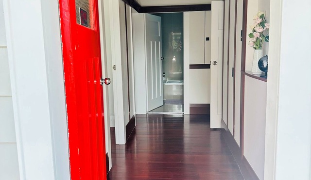 Spacious 5 Bedrooms Fully Fenced house in Auckland in Mount Roskill