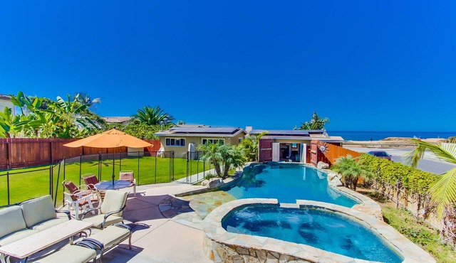 Spacious Oceanfront Home w/Private Heated Pool, Hot Tub, Ping Pong, Big Yard in San Diego