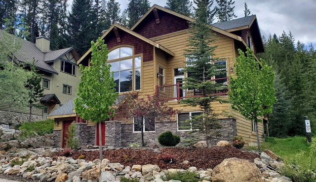 Spectacular Mountain Views | Private Hot Tub | Fire Pit | Central A/C in Panorama