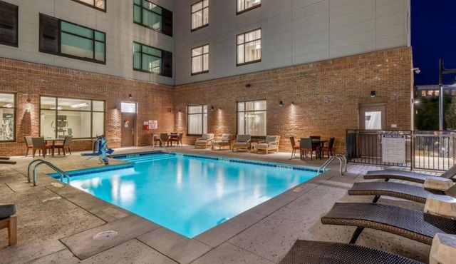 Steps From Historic District | Free Shuttle & Pool in Charleston