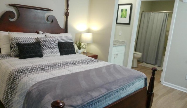 Studio 415 Spring Lake - Fayetteville near Fort Bragg - Studio 415 - Ground Level Your Simple Escape - Perfect for short or long-term stays in Spring Lake