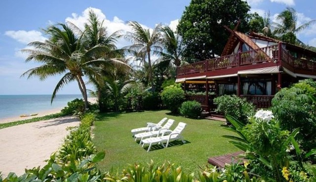STUNNING BEACHFRONT traditional Thai style- 5 Bedrooms Villa with Private pool in Koh Samui