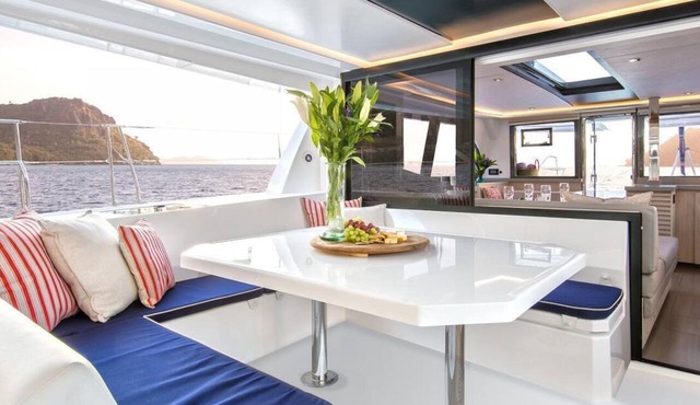 Sun-Kissed Sailing Adventure in Isla de Mahe, Seychelles