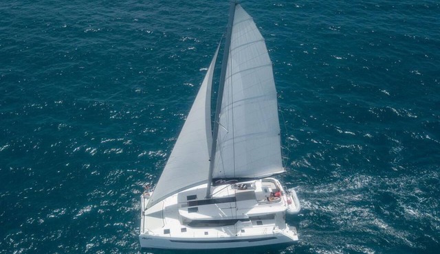 Sun-Kissed Sailing Adventure in Isla de Mahe, Seychelles
