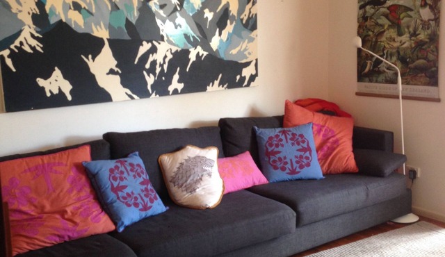 Sunny, Central, Walk to Eden Park, Child and Pet friendly in Auckland