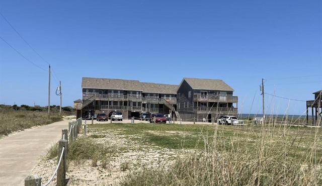 SW 3 FINNS UP condo in Hatteras