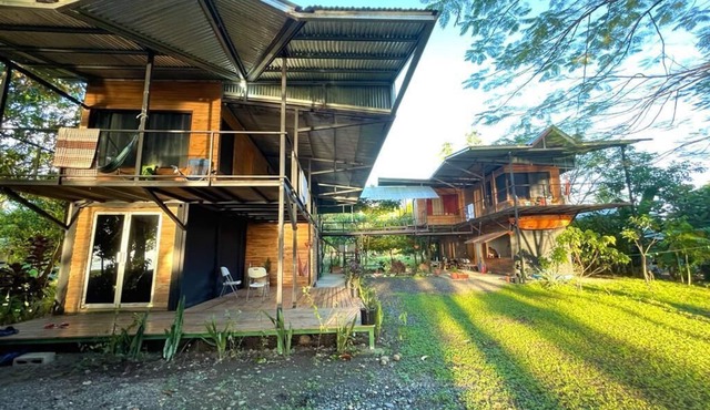 Terrazas del Golfo Oceanfront, Room El Delfin! Pet Friendly! in Puerto Jimenez