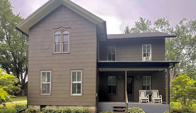 The Farm! Charming, Historic 1870’s Farmhouse with all the conveniences! in Berrien Springs