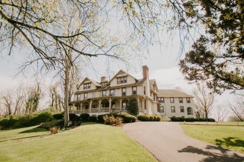 The Inn at Ragged Edge in Chambersburg