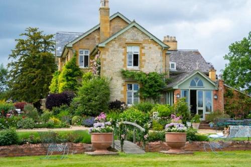 The Old Rectory in Broadway