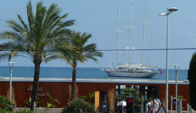 the small beach, studio in Cagnes-Sur-Mer