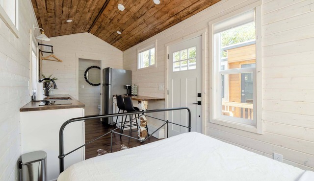 The Tiny Farmhouse on Alberta in Portland