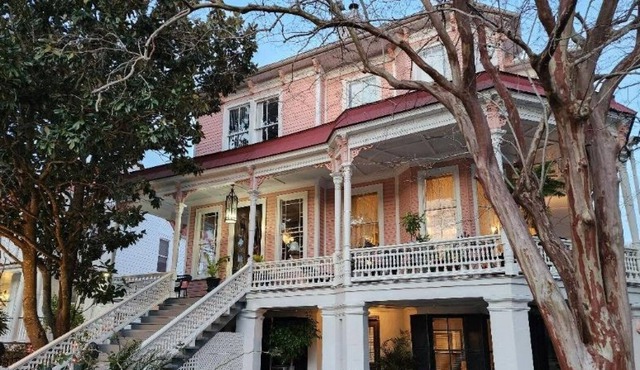 The True Charleston Get-away! in Charleston