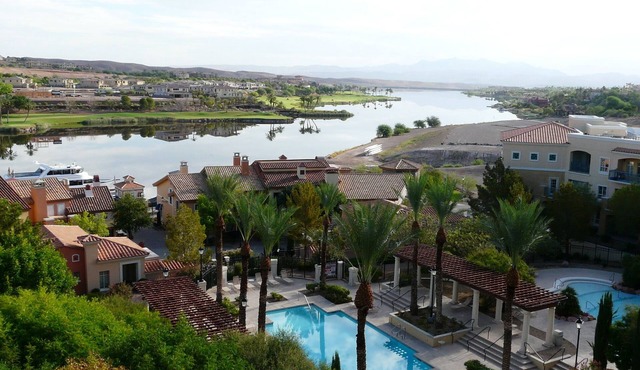 TRANQUIL SETTING IN 6TH FLOOR, 1 BEDROOM 1 BATH CONDO WITH BREATHTAKING VIEW in Henderson
