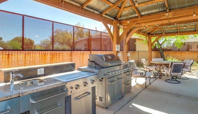 Tucson Casita w/Shared Swim Spa, Close to Hiking! in Tucson