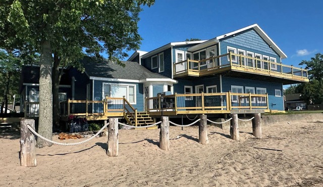 Unbeatable location on the beach, walking distance to The Village of SylvanBeach in Blossvale