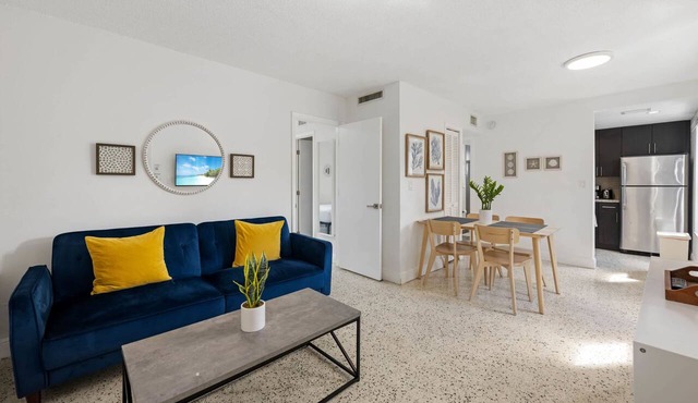 URBAN4-1 | relax after exploring Brickell City in Miami