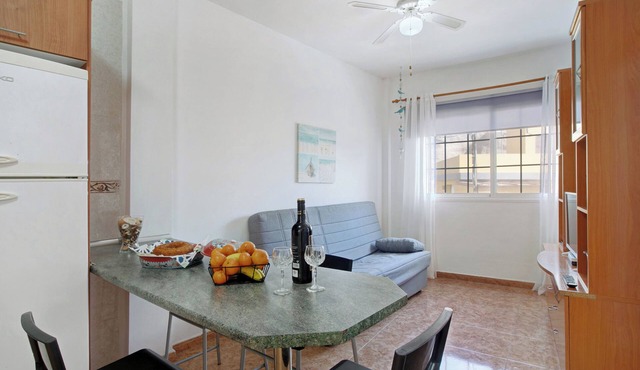 Vacation Apartment 'Las Arenas Medio' with Wi-Fi in Las Arenas
