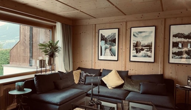 Vacation home with large garden in Mieders