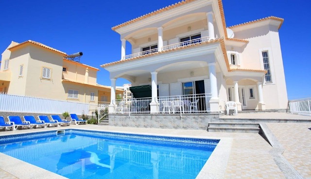 Villa Luz for group holidays in Albufeira