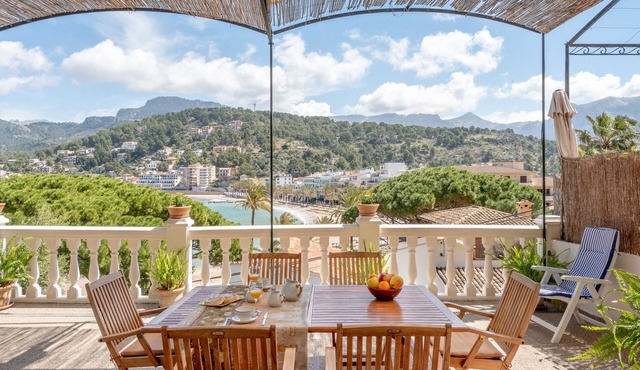 Villa on the Beach with Sea View in Port de Soller. Garden and Wi-Fi in Sóller