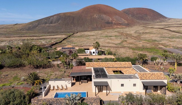 Villa Pangur-Bán in Lajares