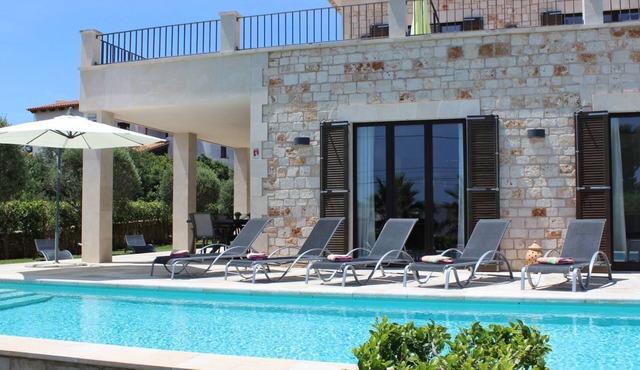 Villa with pool & sea view | Cala Llombards | 400 m to the beach in Cala Llombards