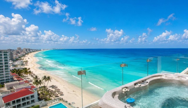 VRBO Premier Host – Beachfront – 16BR/13Bth – Penthouse Combo #31234 in Cancun