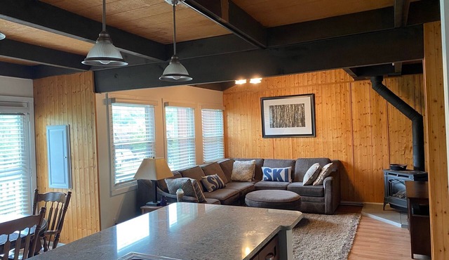 Walk Everywhere From This Spacious 3 BR Family & Pet Friendly Condo in Virgil