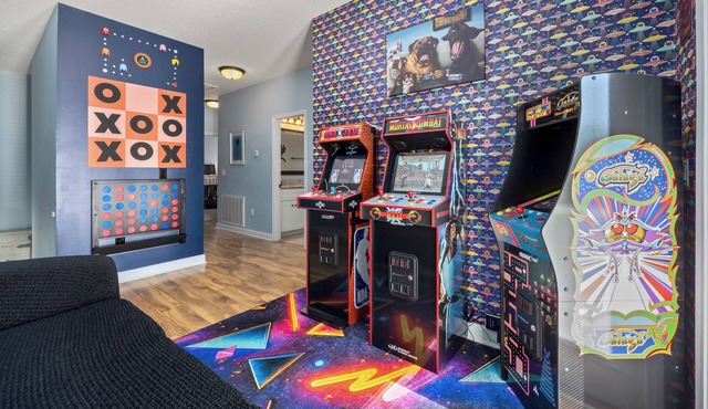 Walk2Beach - Arcade Room - Resort Pool - Full Kitchen in Destin