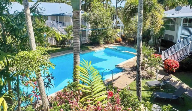 Whitsundays Mango Studio with Pool & Gardens in Airlie Beach