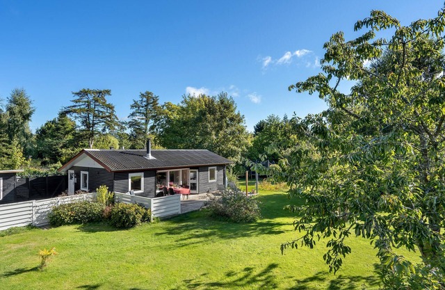 Awesome home in Græsted with WiFi in Græsted