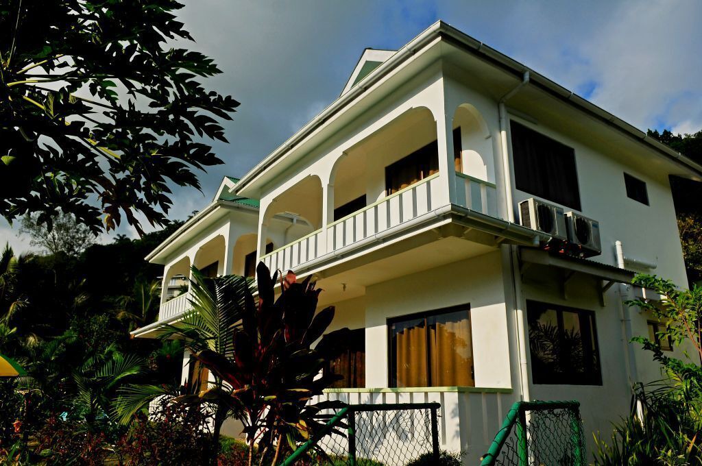 Anse La Mouche Apartment | Evergreen Apartments