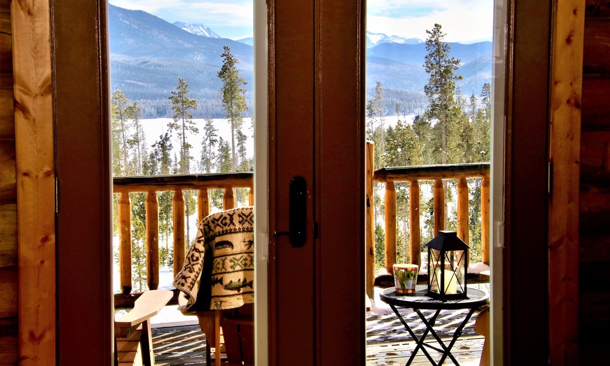 Grand Lake Cabin | Secluded Log Cabin 7 Acres Hot Tub Lake & Mountain Views near Grand Lake & RMNP