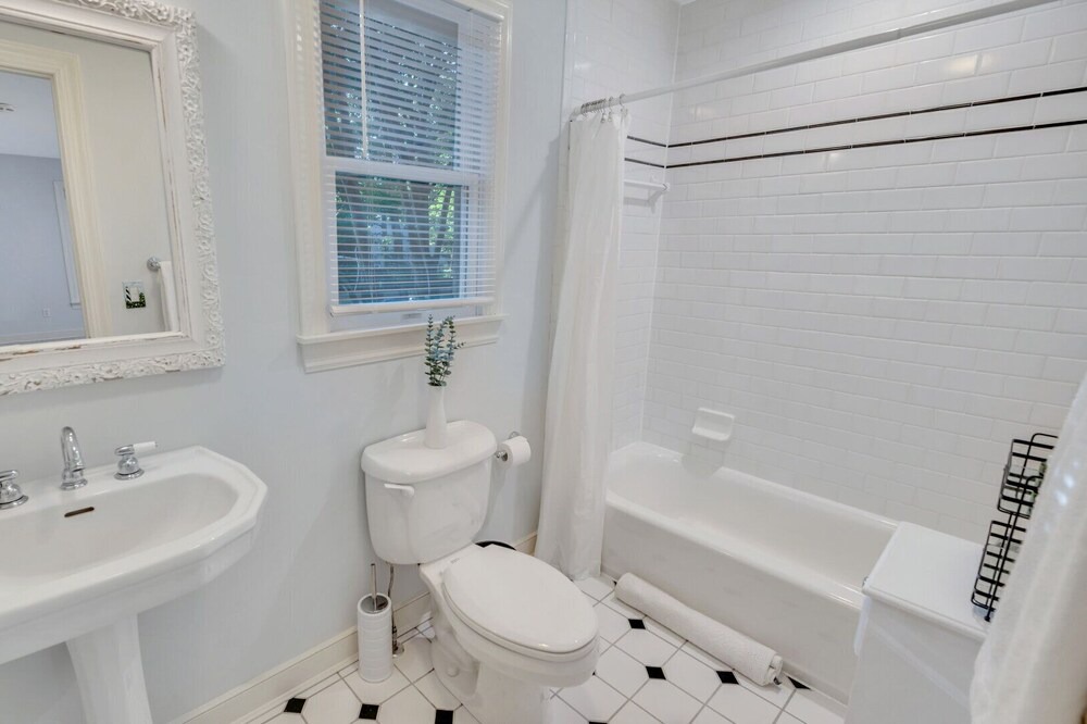 Photo of Bathroom in Hay Beach