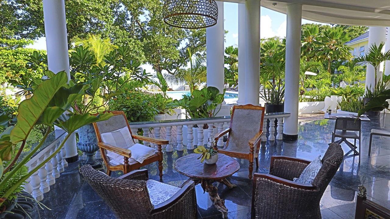 Photo of Patio Balcony in Beau Vallon