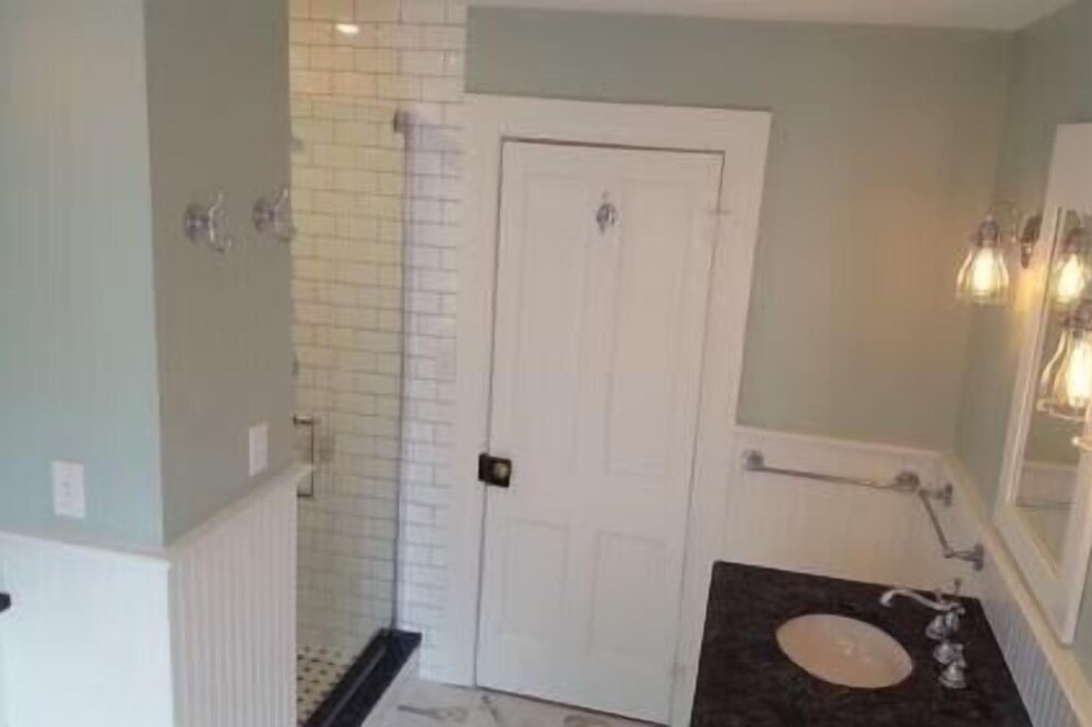 Photo of Bedroom in Chautauqua