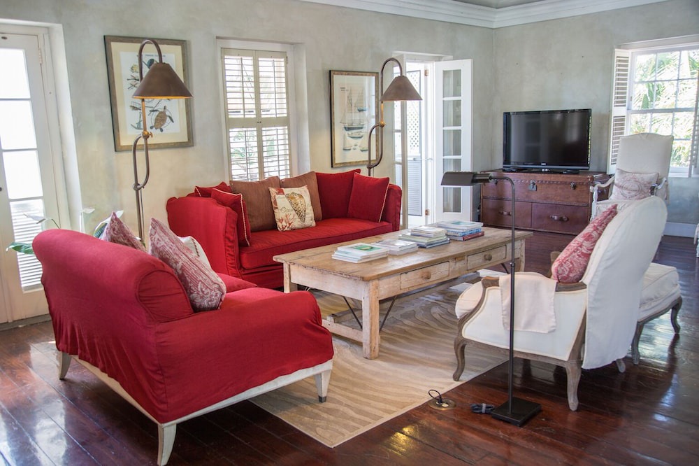 Photo of Livingroom in Dunmore Town