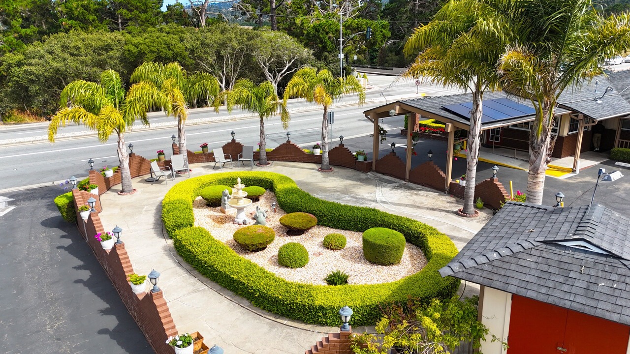Photo of Outdoor in Munras Avenue