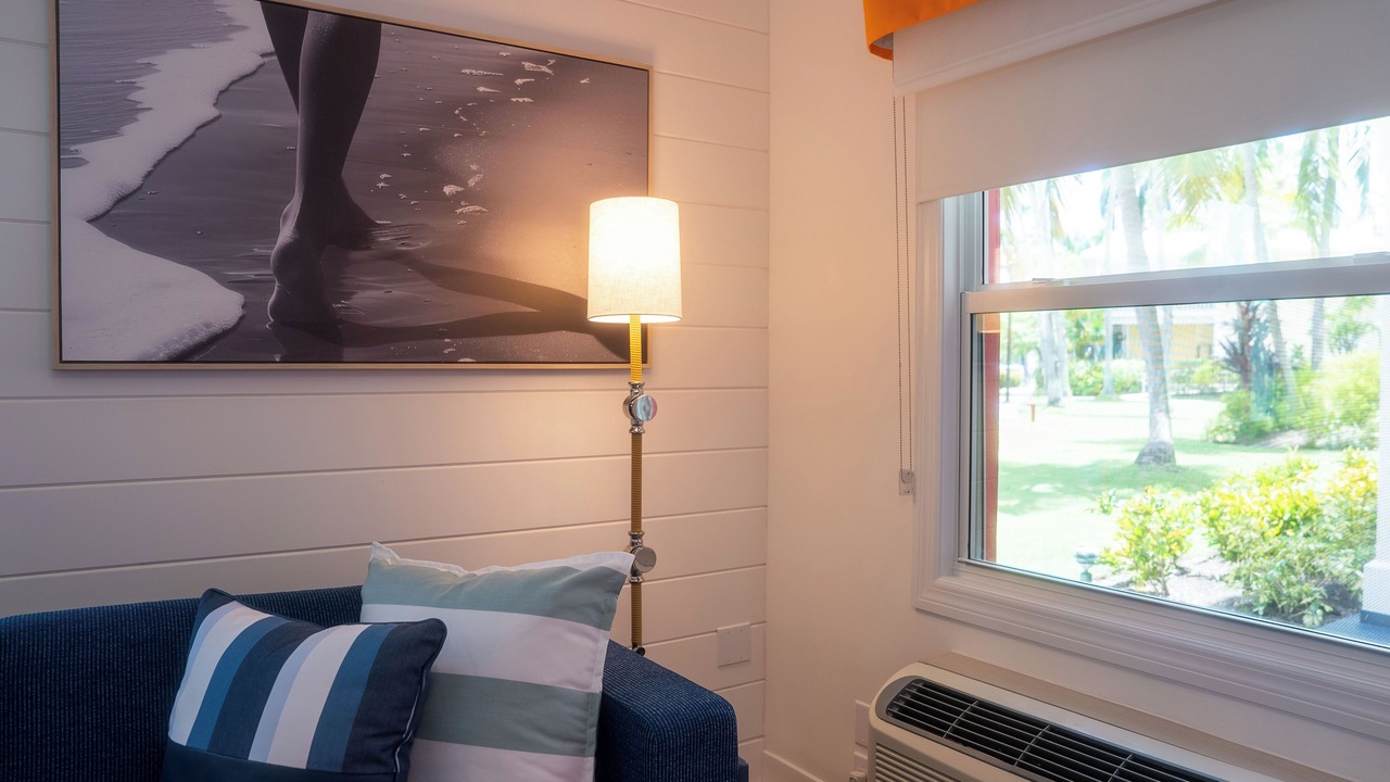 Photo of Bedroom in Seven Mile Beach