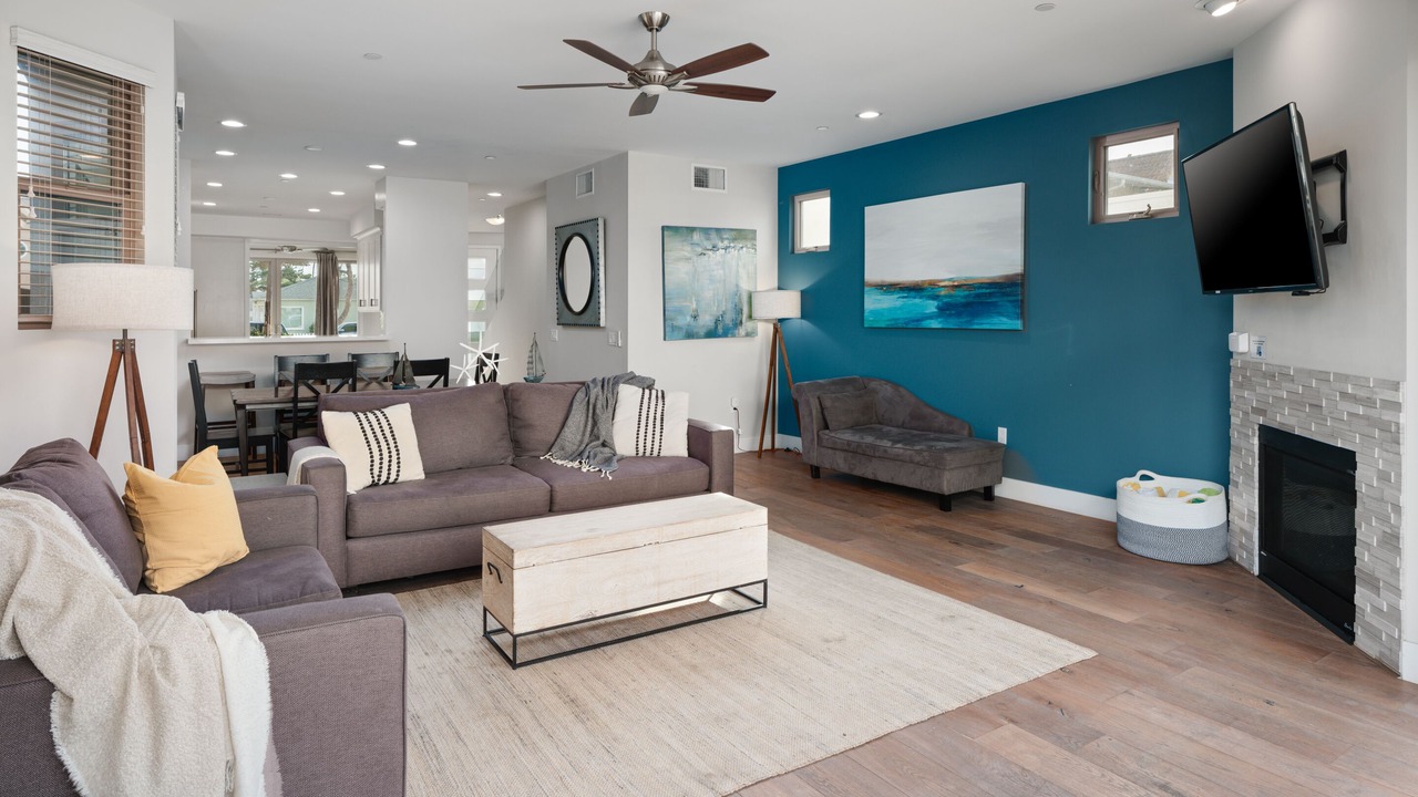 Photo of Livingroom in Crown Point
