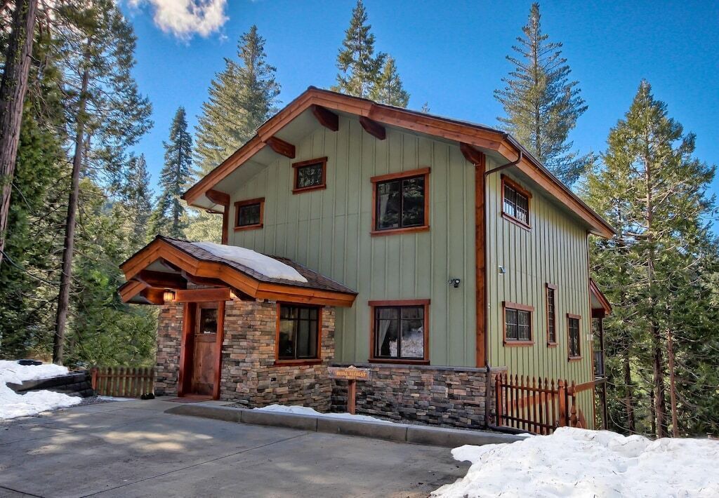 Photo of Others in Yosemite West