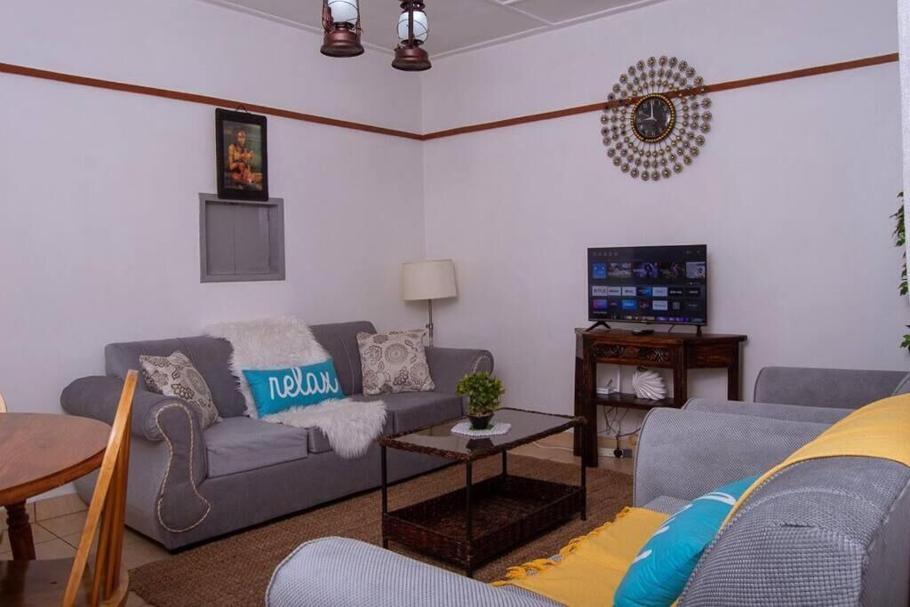Photo of Livingroom in Karen