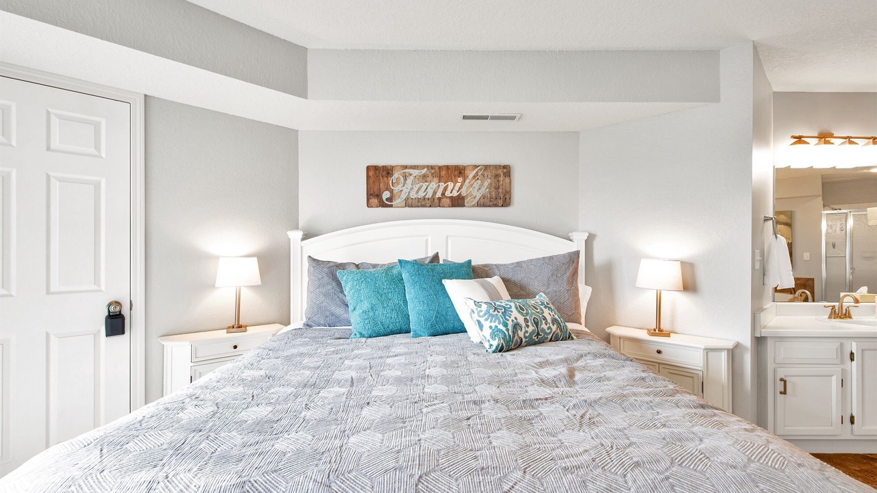 Photo of Bedroom in Village of Four Seasons